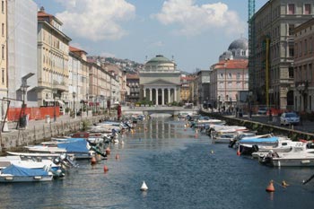 Canal Grande mit Blick auf die Kirche Sant'Antonio 